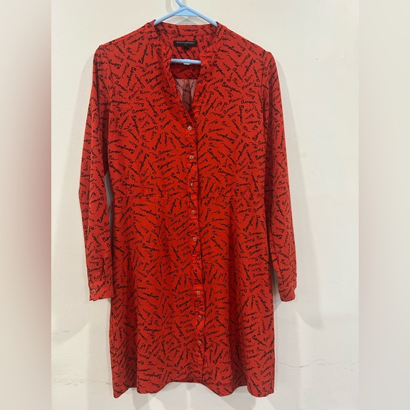 Banana Republic Red Script Long Sleeve dress size 4 - Picture 2 of 4